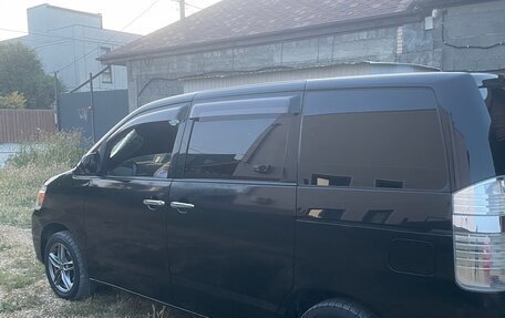 Toyota Noah III, 2006 год, 1 150 000 рублей, 6 фотография