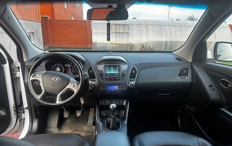 Hyundai ix35 I рестайлинг, 2014 год, 1 700 000 рублей, 2 фотография