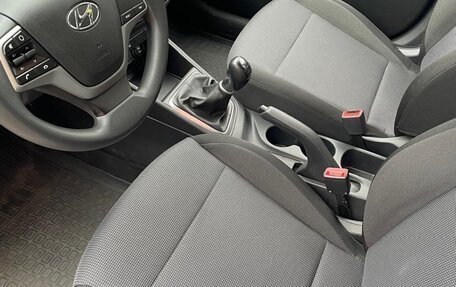 Hyundai Solaris II рестайлинг, 2021 год, 1 229 000 рублей, 6 фотография