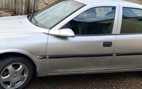 Opel Vectra B рестайлинг, 1998 год, 200 000 рублей, 4 фотография