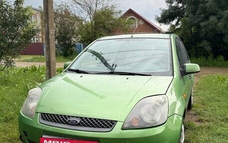Ford Fiesta, 2006 год, 600 000 рублей, 2 фотография