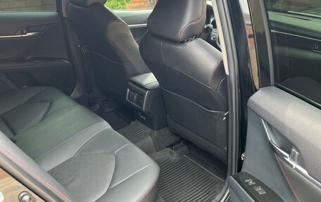 Toyota Camry, 2021 год, 3 550 000 рублей, 8 фотография