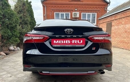 Toyota Camry, 2021 год, 3 550 000 рублей, 4 фотография