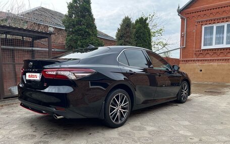 Toyota Camry, 2021 год, 3 550 000 рублей, 3 фотография