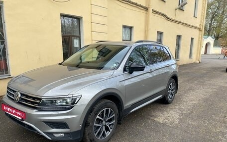 Volkswagen Tiguan II, 2019 год, 2 650 000 рублей, 2 фотография