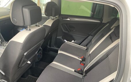 Volkswagen Tiguan II, 2019 год, 2 650 000 рублей, 10 фотография