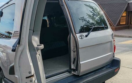 Toyota Land Cruiser 100 рестайлинг 2, 2003 год, 2 500 000 рублей, 4 фотография