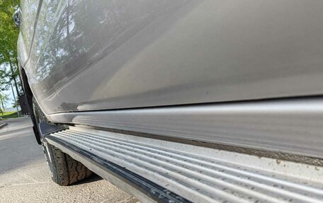 Toyota Land Cruiser 100 рестайлинг 2, 2003 год, 2 500 000 рублей, 17 фотография
