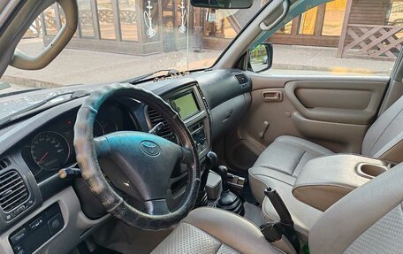 Toyota Land Cruiser 100 рестайлинг 2, 2003 год, 2 500 000 рублей, 31 фотография