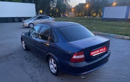 Opel Vectra B рестайлинг, 1998 год, 100 000 рублей, 2 фотография
