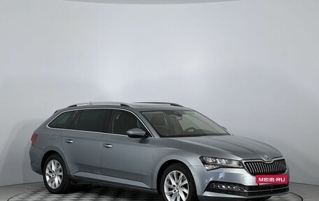 Skoda Superb III рестайлинг, 2019 год, 2 320 000 рублей, 3 фотография
