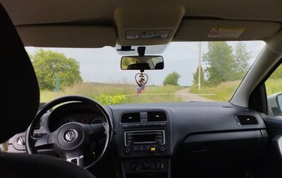Volkswagen Polo VI (EU Market), 2014 год, 750 000 рублей, 1 фотография
