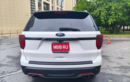 Ford Explorer VI, 2018 год, 2 890 000 рублей, 1 фотография