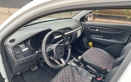 KIA Rio IV, 2019 год, 890 000 рублей, 3 фотография