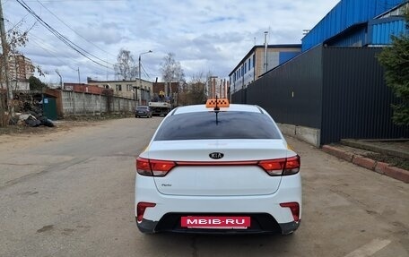 KIA Rio IV, 2019 год, 890 000 рублей, 4 фотография