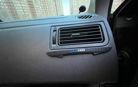 Ford Focus IV, 2004 год, 230 000 рублей, 9 фотография