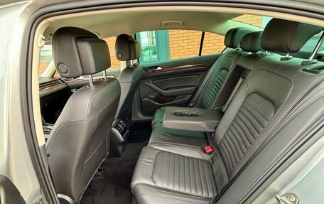 Volkswagen Passat B8 рестайлинг, 2019 год, 3 250 000 рублей, 14 фотография