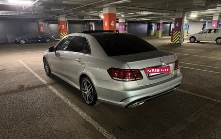 Mercedes-Benz E-Класс, 2015 год, 2 330 000 рублей, 4 фотография