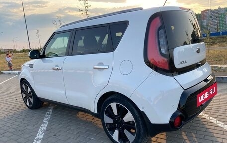 KIA Soul II рестайлинг, 2015 год, 1 500 000 рублей, 3 фотография