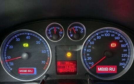 Volkswagen Passat B5+ рестайлинг, 2004 год, 400 000 рублей, 30 фотография