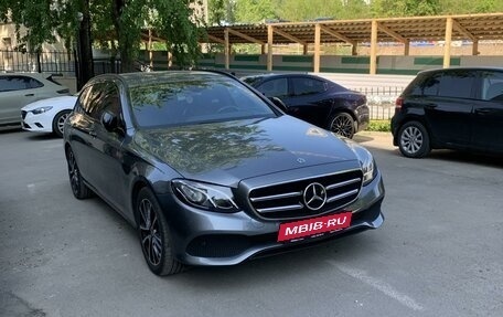 Mercedes-Benz E-Класс, 2018 год, 3 099 000 рублей, 10 фотография