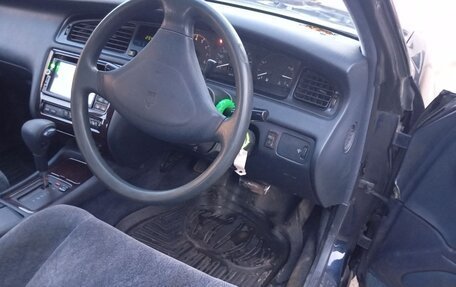Toyota Crown, 1995 год, 700 000 рублей, 4 фотография