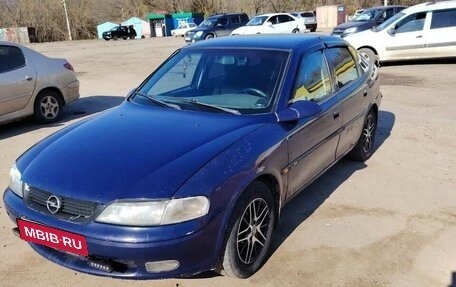 Opel Vectra B рестайлинг, 1996 год, 220 000 рублей, 1 фотография