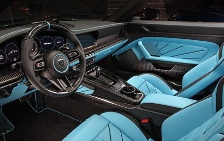 Porsche 911, 2023 год, 47 900 000 рублей, 18 фотография