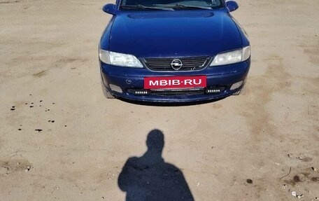 Opel Vectra B рестайлинг, 1996 год, 220 000 рублей, 3 фотография