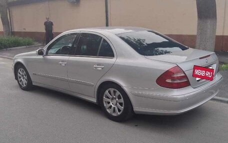 Mercedes-Benz E-Класс, 2004 год, 750 000 рублей, 6 фотография