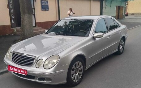 Mercedes-Benz E-Класс, 2004 год, 750 000 рублей, 9 фотография