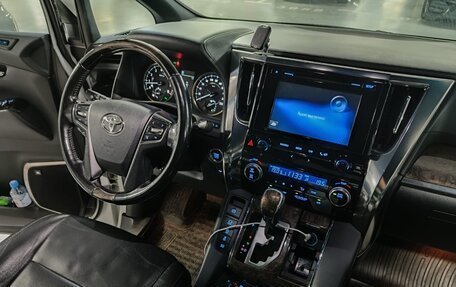 Toyota Alphard III, 2019 год, 6 000 000 рублей, 7 фотография