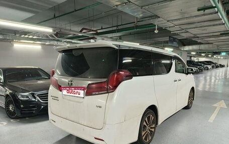 Toyota Alphard III, 2019 год, 6 000 000 рублей, 11 фотография