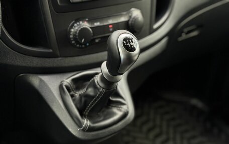 Mercedes-Benz Vito, 2015 год, 2 490 000 рублей, 16 фотография