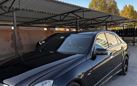 Mercedes-Benz E-Класс, 2011 год, 1 850 000 рублей, 6 фотография