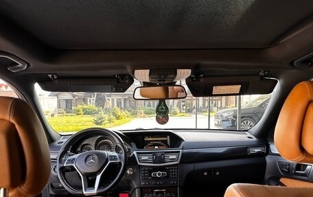 Mercedes-Benz E-Класс, 2011 год, 1 850 000 рублей, 4 фотография