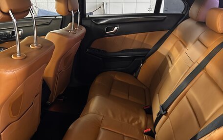 Mercedes-Benz E-Класс, 2011 год, 1 850 000 рублей, 16 фотография