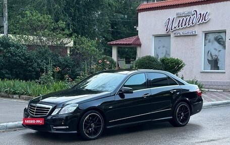 Mercedes-Benz E-Класс, 2011 год, 1 850 000 рублей, 15 фотография