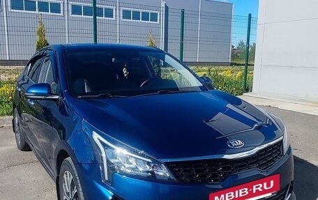 KIA Rio IV, 2021 год, 1 850 000 рублей, 2 фотография