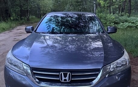 Honda Accord IX рестайлинг, 2013 год, 2 290 000 рублей, 1 фотография