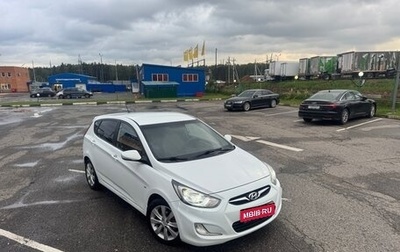 Hyundai Solaris II рестайлинг, 2012 год, 830 000 рублей, 1 фотография
