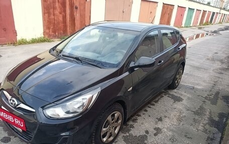 Hyundai Solaris II рестайлинг, 2013 год, 630 000 рублей, 2 фотография