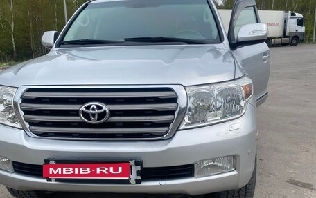 Toyota Land Cruiser 200, 2009 год, 2 400 000 рублей, 3 фотография