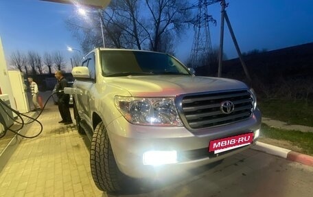 Toyota Land Cruiser 200, 2009 год, 2 400 000 рублей, 10 фотография
