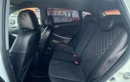 Hyundai Solaris II рестайлинг, 2012 год, 830 000 рублей, 9 фотография