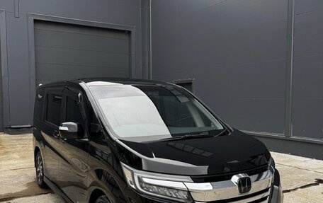 Honda Stepwgn IV, 2019 год, 2 300 000 рублей, 3 фотография