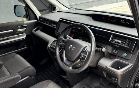 Honda Stepwgn IV, 2019 год, 2 300 000 рублей, 12 фотография