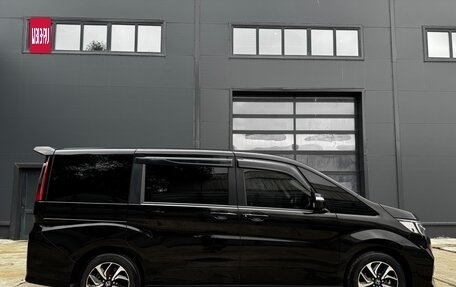 Honda Stepwgn IV, 2019 год, 2 300 000 рублей, 5 фотография
