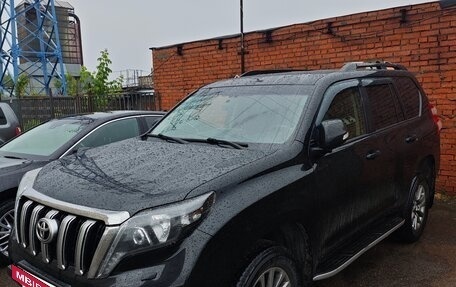 Toyota Land Cruiser Prado 150 рестайлинг 2, 2017 год, 4 190 000 рублей, 2 фотография