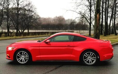 Ford Mustang VI рестайлинг, 2016 год, 2 390 000 рублей, 6 фотография
